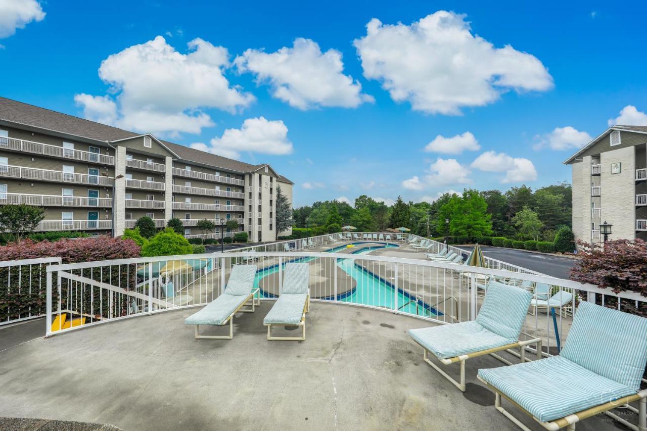 Your Mountain Escape Whispering Pines 244 Daire Pigeon Forge Dış mekan fotoğraf